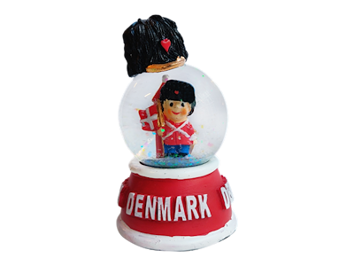 Snow Globe With Hat Guardsman 45 mm